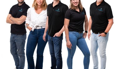 Ons team in de nieuwe bedrijfskleding